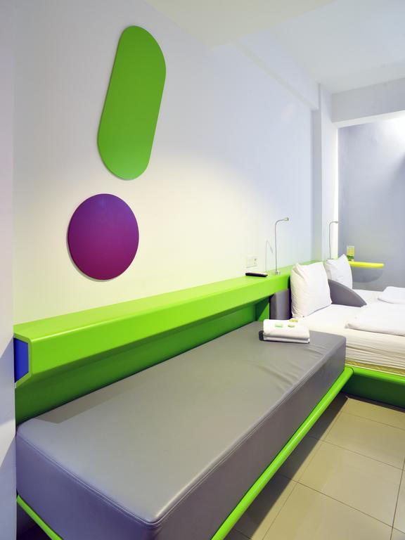 Pop! Hotel Tebet Giacarta Esterno foto