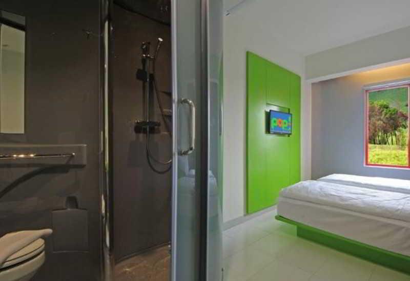 Pop! Hotel Tebet Giacarta Esterno foto
