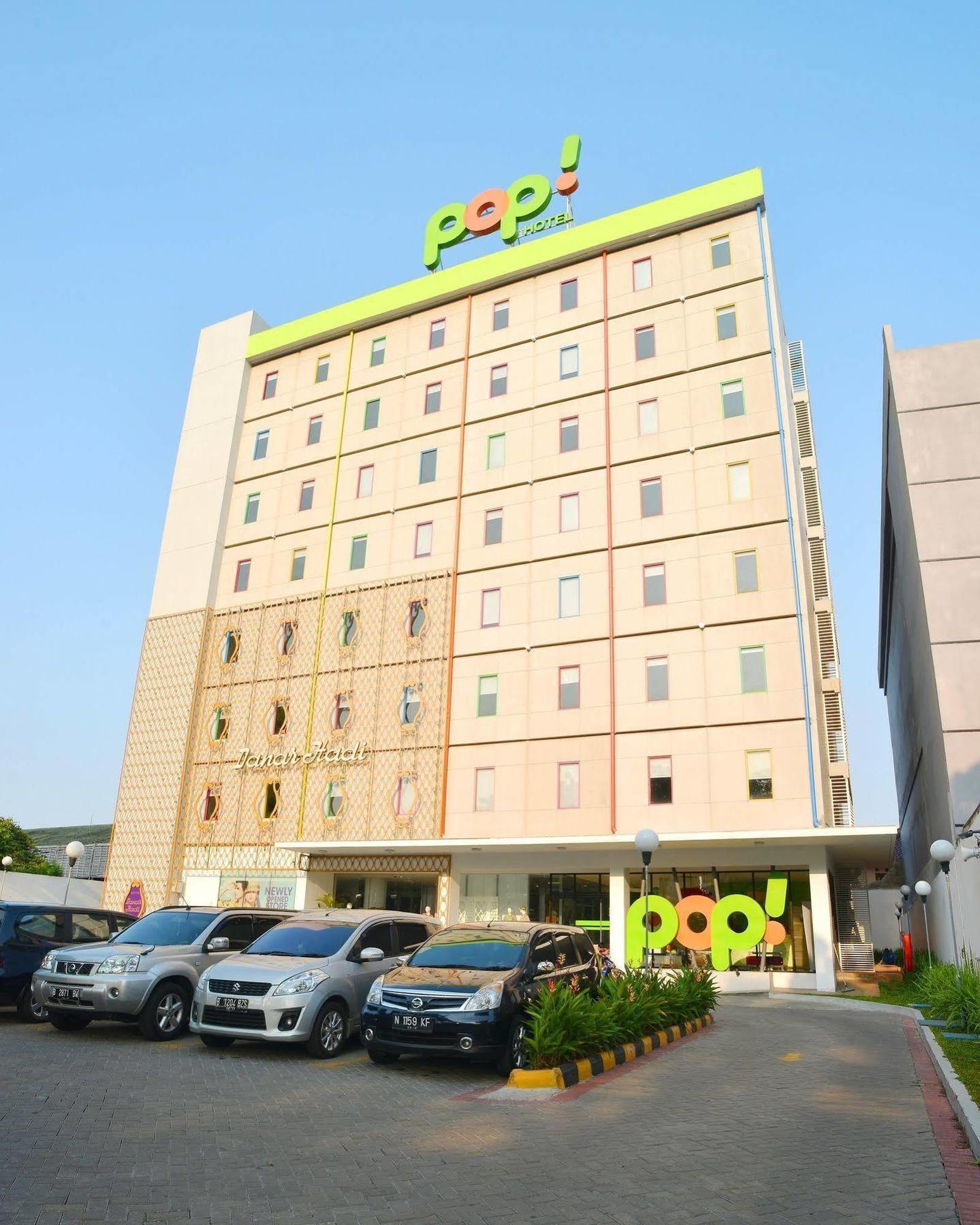 Pop! Hotel Tebet Giacarta Esterno foto